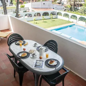 2 Bedroom In With Balcony, Pool And Wi-fi By Centralgarve Casa de Férias